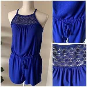 Cute drawstring knit romper. XS